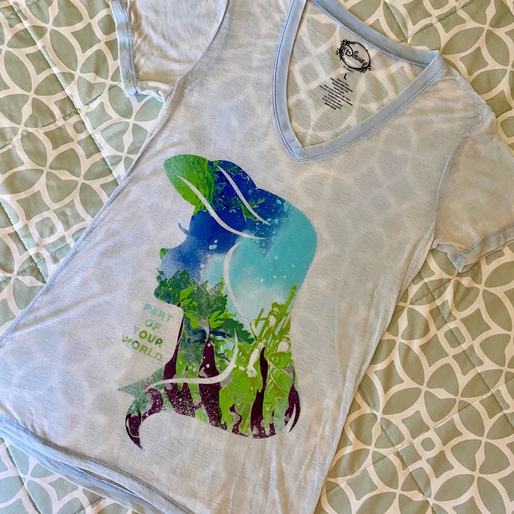 Disney women’s Ariel | The Little Mermaid burnout tee